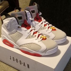 JORDAN 6 WHITE AND GRAY SIZE 13